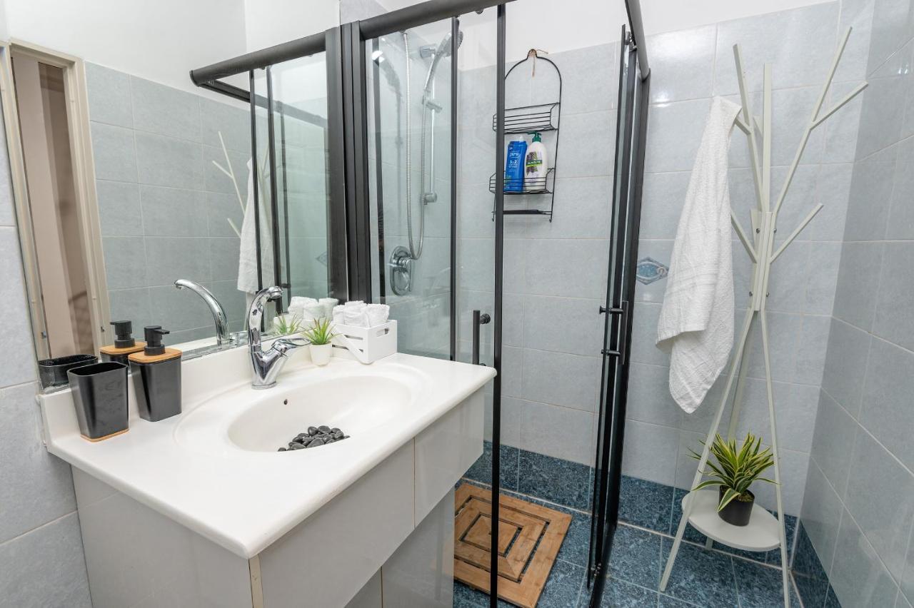Ferienwohnung Day And Night -יום ולילה Eilat Exterior foto