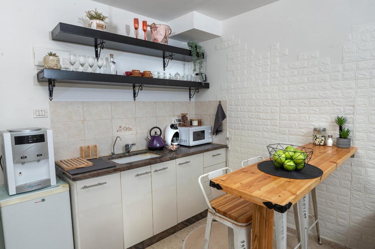 Ferienwohnung Day And Night -יום ולילה Eilat Exterior foto